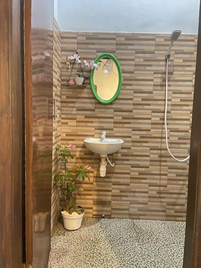 Kuwera Homestay Batununggul Екстер'єр фото
